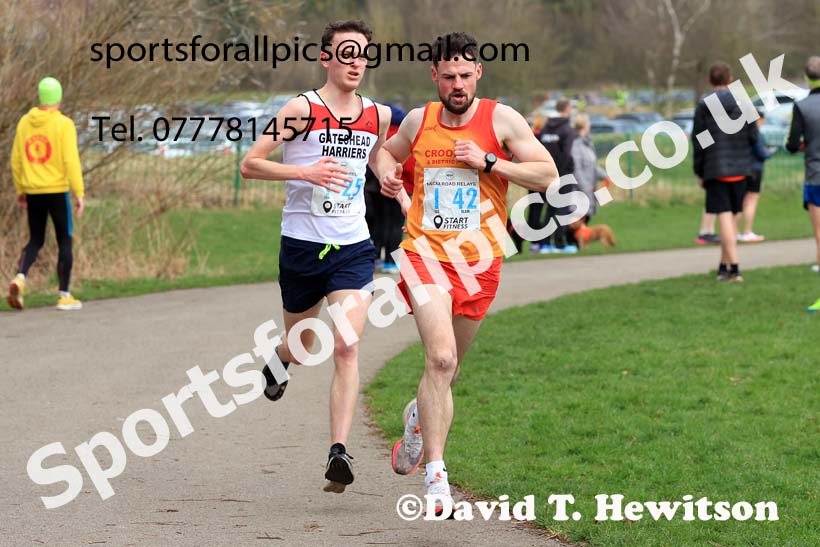 Senior and Veteran Men in the 2024 NECAA Road Relays Champs., Hetton Lyons Country Park, Hetton le Hole, County Durham. Photo: David T. Hewitson/Sports for All Pics